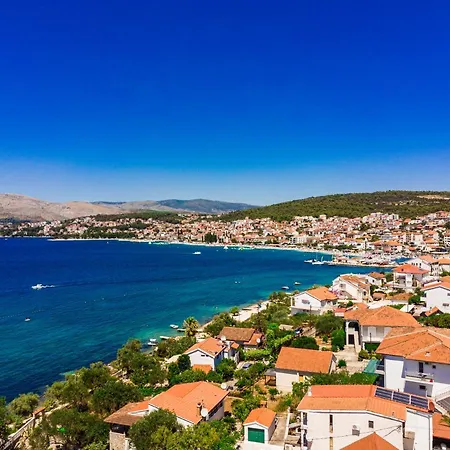 Apartament Valentina With Pool Trogir