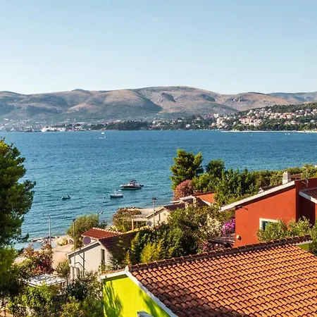 Apartament Valentina With Pool Trogir